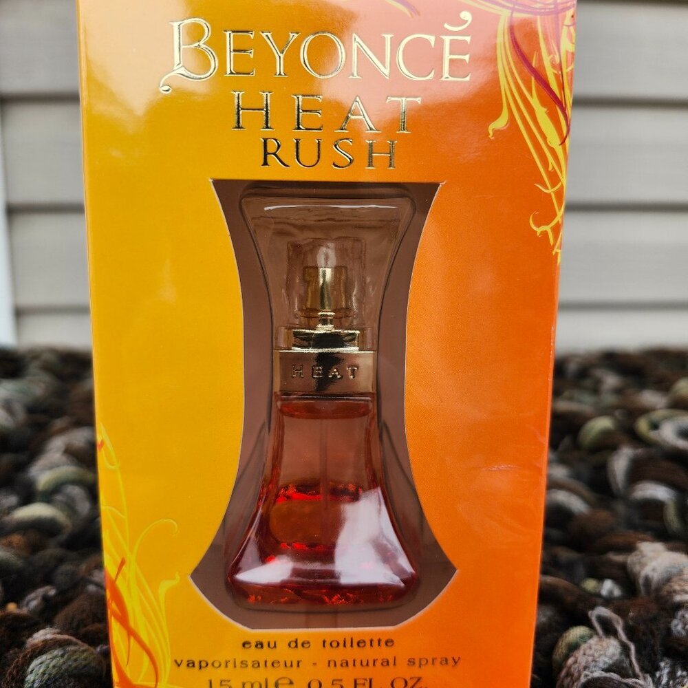 Beyonce Heat Rush Fragrance 0.5oz/15ml Natural Spray Orange Box